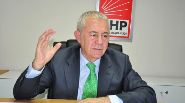 Nihat Zeybekçi'nin İzmir Adaylığının Ardından, CHP'li Alaattin Yüksel Adaylık Dosyasını Başkanlığa Sundu