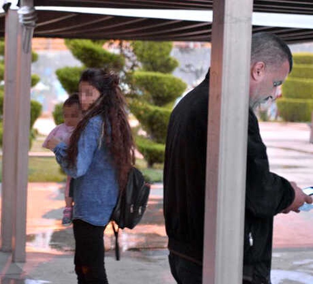 16 Yaşındaki Anne, 9 Aylık Bebeğini Satmak İsterken Yakalandı