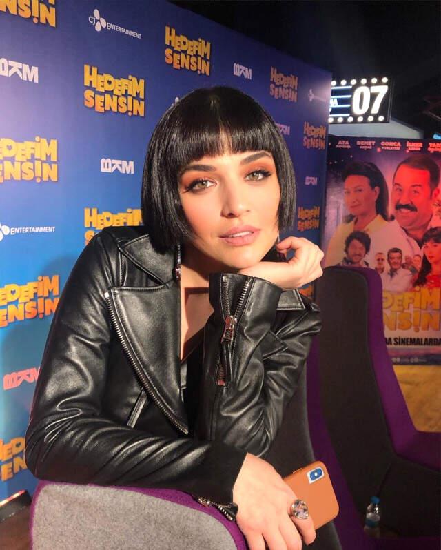 Farklı Tarzı ile Beğeni Toplayan Gonca Vuslateri Kimdir? Kaç Yaşındadır? Farklı Tarzı ile Beğeni Toplayan Gonca Vuslateri Kimdir? Kaç Yaşındadır?