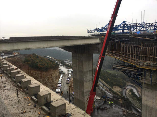 Kuzey Marmara Otoyolu İnşaatında Beton Blok Çöktü! İşçiler Enkaz Altında Kaldı
