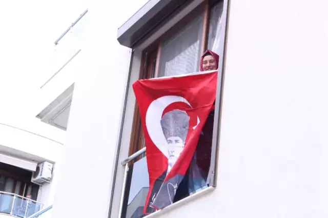 Binbaşı Arslan Kulaksız'ın Eşi: Teröristin Ölümü Bizim Bayramımız Oldu