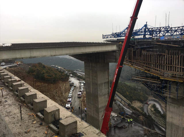 Son Dakika! Kuzey Marmara Otoyolu İnşaatında Beton Blok Çöktü! İşçiler Enkaz Altında Kaldı Kuzey Marmara Otoyolu İnşaatında Beton Blok Çöktü! İşçiler Enkaz Altında Kaldı