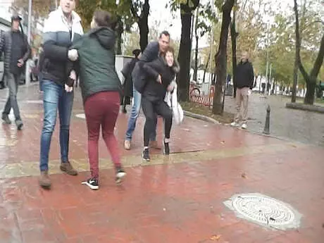 Evden Kaçan Liseli Kızlar, Polise Zor Anlar Yaşattı