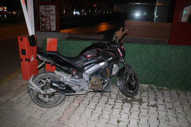 Kaza Yapan Motosiklet Sürücüsü,' Anam Babam Beni Bırakma Tayir' Diye Bağırdı Kaza Yapan Motosiklet Sürücüsü,
