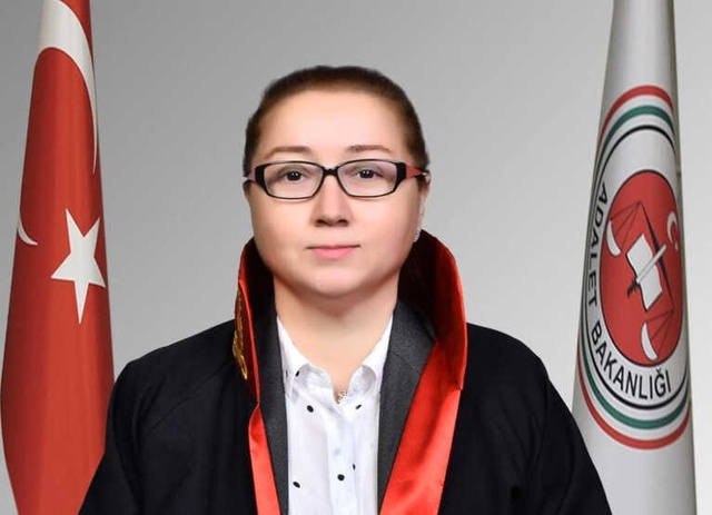 İlkokul Mezunu Sahte Savcı, Polis Operasyonuyla Yakalandı