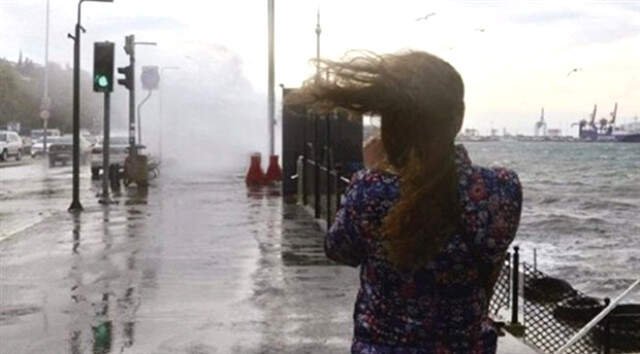 Türkiye Soğuk ve Yağışlı Havaya Teslim Oldu! Meteoroloji Vatandaşları Uyardı: Kar ve Don Geliyor Türkiye Soğuk ve Yağışlı Havaya Teslim Oldu! Meteoroloji Uyardı: Kar ve Don Geliyor