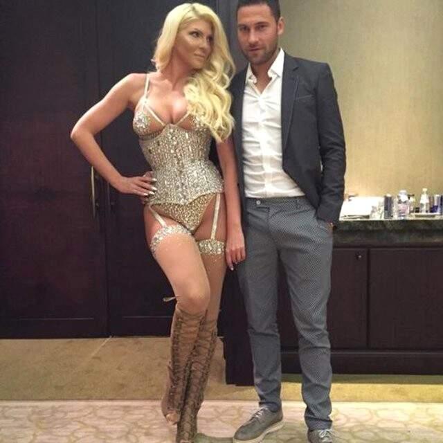 Dusko Tosic ile Jelena Karleusa, Beşiktaş-Galatasaray Derbisini İzlemek İçin İstanbul'a Geliyor