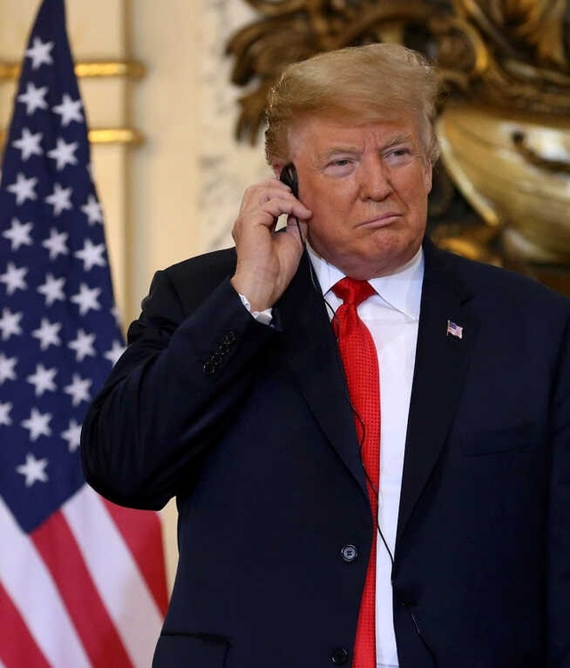 Trump, Tercümeyi Beğenmeyince Kulaklığını Yere Attı