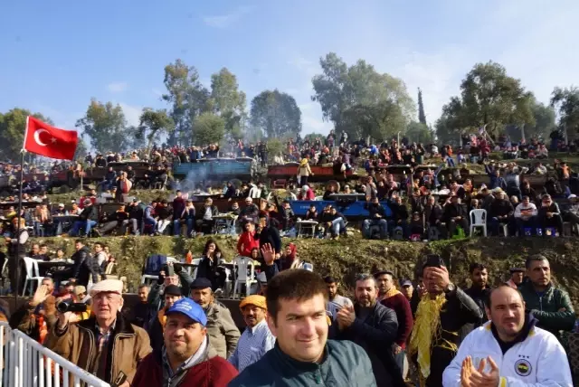 4 Ay Boyunca Devam Edecek Güreşler İçin Vatandaşlar Alanlara Akın Ediyor