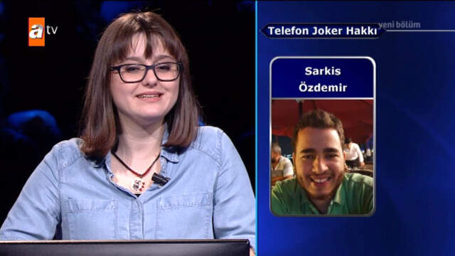 Kim Milyoner Olmak İster'de Aradığı Kişi, Soruyu İnternetten Bulmaya Çalışınca Klavye Sesleriyle Alay Konusu Oldu