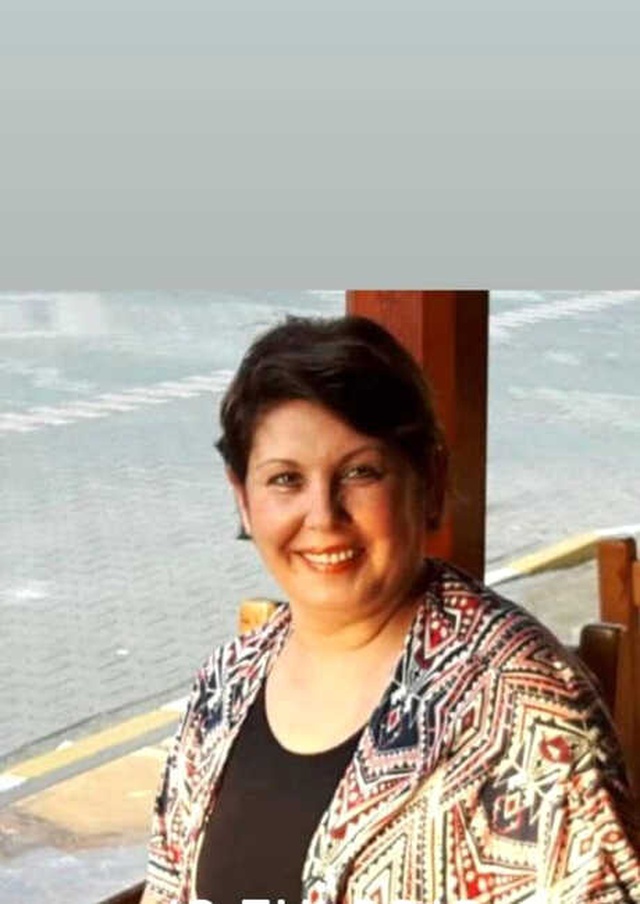 Ölüm Döşeğinde Gelen İtirafla Evlatlık Olduğunu Öğrendi, 5 Yıldır Öz Annesini Arıyor