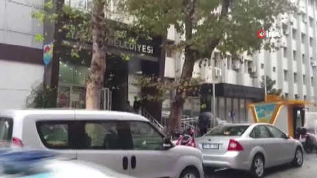 Silahla Yalova Belediyesini Basan Saldırgan Güvenlik Kamerasına Yansıdı