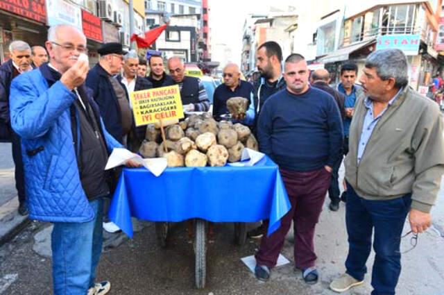 Tarlada Para Etmeyen Şeker Pancarı Seyyarda Kapış Kapış Gidiyor