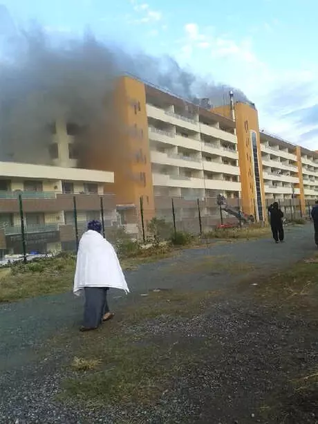 Hatay'da Otel Yangını: 20 Kişi Dumandan Etkilendi