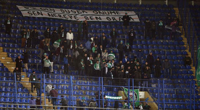 Berkez Özer, Fenerbahçe Formasıyla İlk Resmi Maçına Giresunspor Karşısında Çıktı Berke Özer, Fenerbahçe Formasıyla İlk Resmi Maçına Giresunspor Karşısında Çıktı