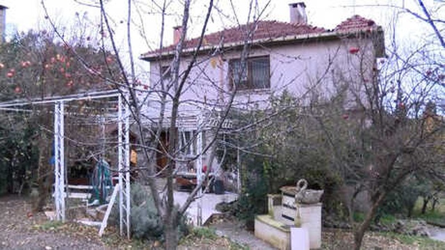 İstanbul'da Lüks Villaya Yapılan Uyuşturucu Baskını Anbean Kamerada