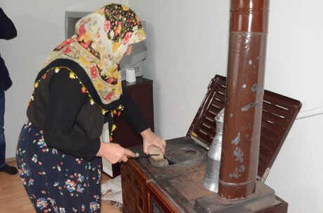 Emekli Öğretmen, Geliştirdiği Sistemle Doğal Gaz Faturası Ödemiyor