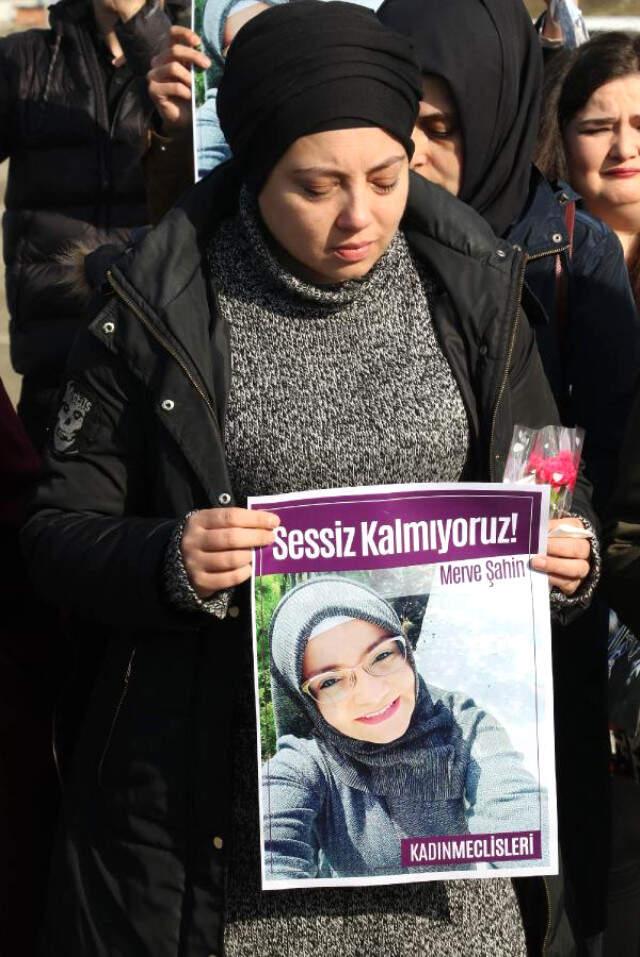 Talihsiz Kadın, Kızının Elinden Tutup Ölüme Yürüdü! O Anlar Kamerada