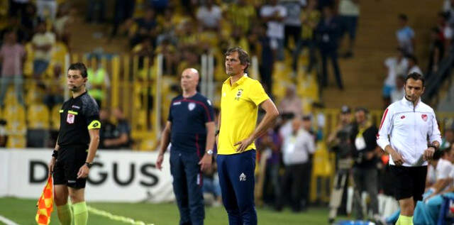 Fenerbahçe Teknik Sorumlusu Erwin Koeman: Bizim İçin Bir Şoktu Gerçekten Fenerbahçe Teknik Sorumlusu Erwin Koeman: Bizim İçin Bir Şoktu Gerçekten