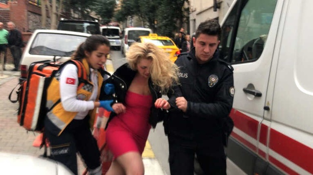 Nişantaşı'nda Alkollü Rus Kadın, Eşi Tarafından Darp Edildi