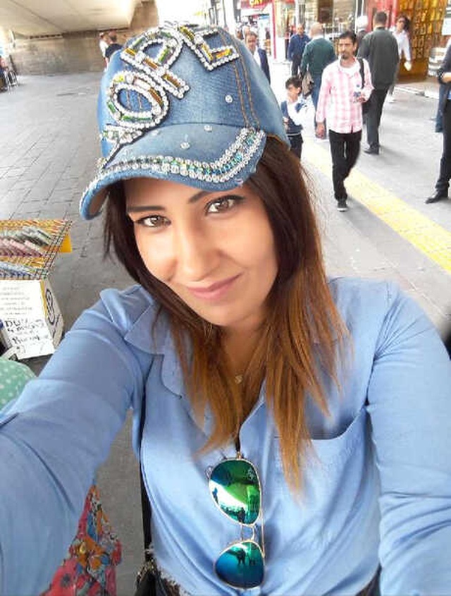 Katil Zanlısı, Öldürdüğü Eşine ve Baldızına Mezar Kazıp Fotoğrafını Göndermiş