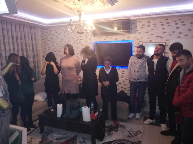 Müşteri Gibi Davranan Polis, Fuhuş Çetesini Çökertti