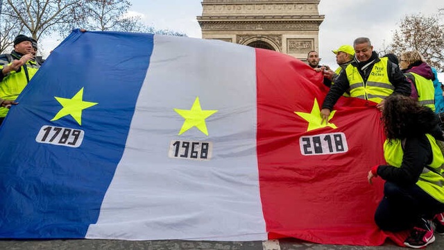 Sarı Yelekliler İsyanı: 'Küçük İnsanlar' Macron'a Nasıl Geri Adım Attırdı?