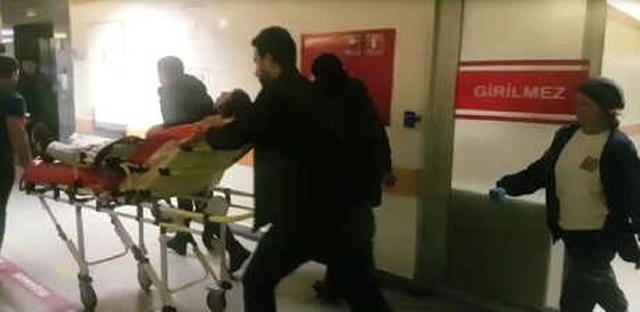 Rize Emniyet Müdürü'nü Şehit Eden Saldırgan, Sedye Üzerinde Adliyeye Sevk Edildi