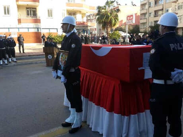 Binali Yıldırım, Yakın Korumalığını da Yapan Şehit Emniyet Müdürü'nün Cenaze Töreninde Gözyaşlarına Boğuldu