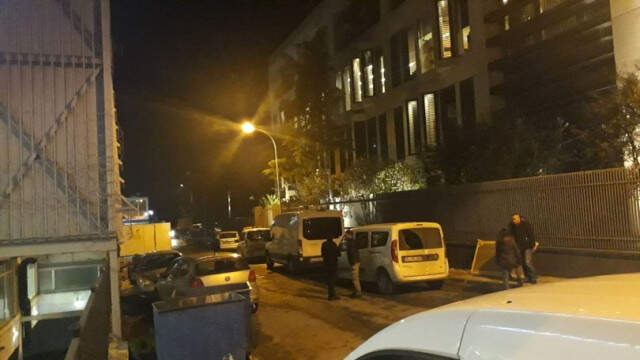 Son Dakika! İstanbul'da Cengiz Holdingin Arka Bahçesinde Bomba Bulundu İstanbul'da Cengiz Holdingin Arka Bahçesinde Bomba Bulundu