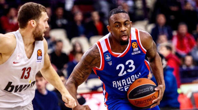Anadolu Efes, Olympiakos'a 88-81 Mağlup Oldu Anadolu Efes, Olympiakos'a 88-81 Mağlup Oldu