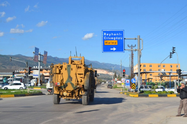 Erdoğan, Fırat'ın Doğusuna Harekat Sinyali Verdi, Suriye Sınırına Askeri Sevkıyat Başladı