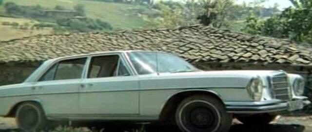 Usta Oyuncu Kartal Tibet'in Kaderine Terk Edilen Ünlü Otomobili Bulundu