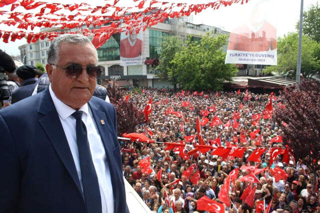 Alkollü CHP'li Başkan'ın, Aracıyla Motosiklet Sürücüsüne Çarptığı Anlar Kameraya Yansıdı