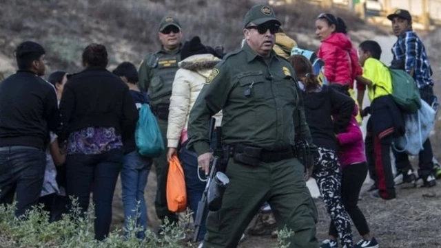 Washington Post: Abd-Meksika Sınırında Gözaltına Alınan 7 Yaşındaki Kız Susuzluktan Hayatını...