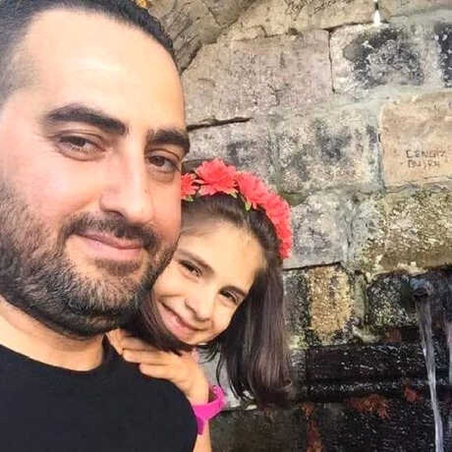 Takla Atan Araçtaki Baba Öldü, Kızı ve Eşi Yaralandı