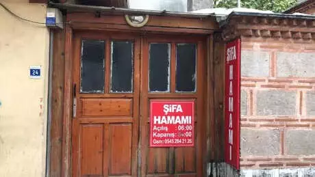Göbek Taşında Kese Yaptırmayı Beklerken Zehirlendiler: 1 Ölü, 3 Yaralı
