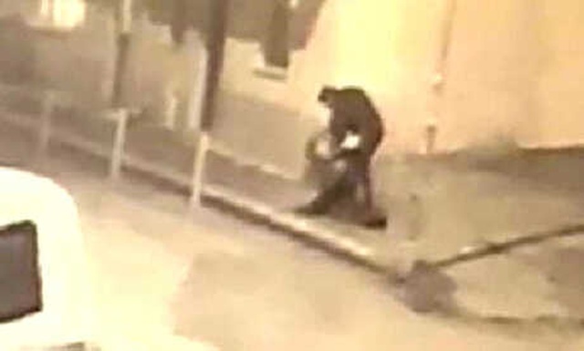 Genç Kadın, Sokak Ortasında Eski Sevgilisi Tarafından Bıçaklandı