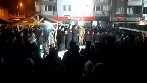 Uşak'ta Tehlikeli Gerginlik! Vatandaşlarla Suriyeliler Karşı Karşıya Geldi