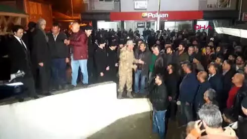 Uşak'ta Tehlikeli Gerginlik! Vatandaşlarla Suriyeliler Karşı Karşıya Geldi