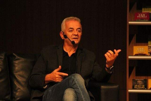 Zafer Algöz'ün Yolda Bulduğu İçi Mücevher Dolu Çantanın Sahibi Uludağ Gazozları'nın Patronu Çıktı! Zafer Algöz Kimdir?