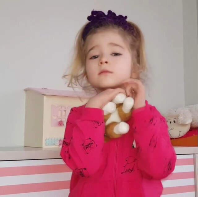 5 Yaşındaki Ebrar Demirbilek'ten Papağana İşkence Uygulayan Murat Özdemir'e Büyük Ders