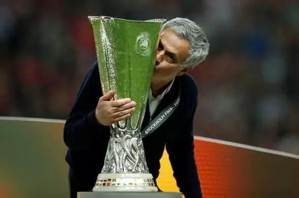 Manchester United'ın Görevden Aldığı Mourinho Otelinden '500 Bin Sterlinlik Faturayla' Çıkış Yaptı