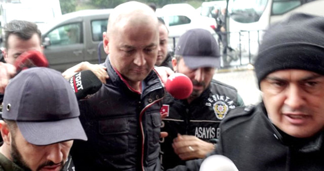 Papağana İşkence Eden Murat Özdemir, Eski Eşini Taciz Ettiği Gerekçesiyle 6 Yerinden Bıçaklanmış