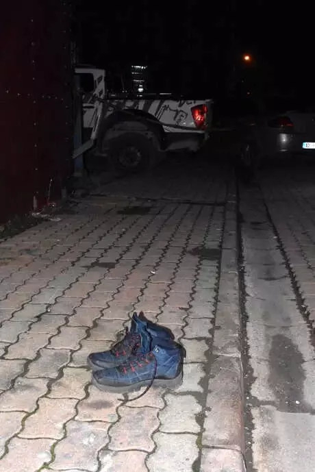 6 Yıl Önce Boşandığı Eşini Başka Bir Adamla Gören Saldırgan, Dehşet Saçtı