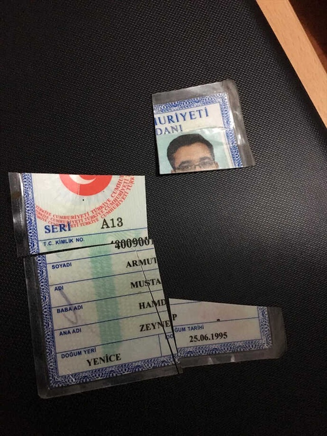 FETÖ Operasyonunda, Sarı ve Kırmızı Yelekler Bulundu