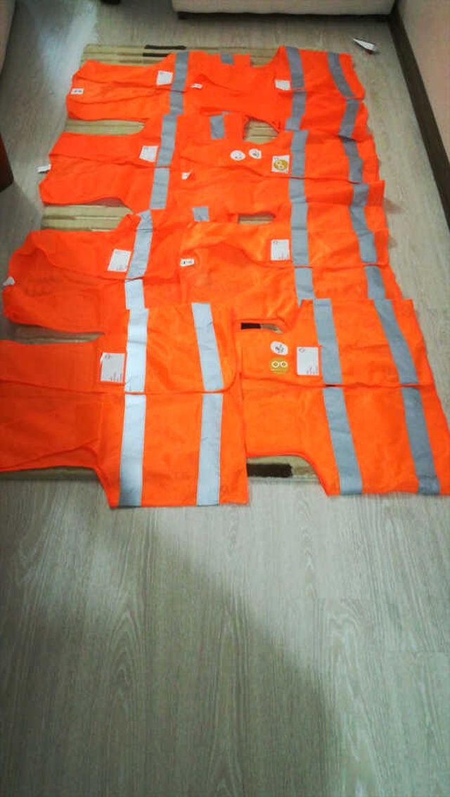 FETÖ Operasyonunda, Sarı ve Kırmızı Yelekler Bulundu