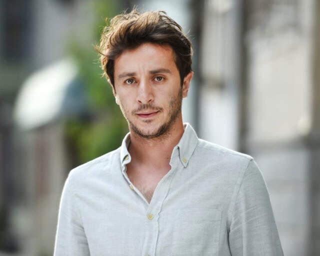 Kadın Dizisine Dahil Olan Ahmet Rıfat Şungar Kimdir?