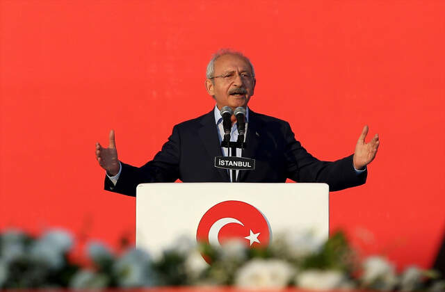 Erdoğan'dan CHP Lideri Kılıçdaroğlu'na: Senin Cumhurbaşkanın Olmaya Merakla Değilim Erdoğan'dan CHP Lideri Kılıçdaroğlu'na: Senin Cumhurbaşkanın Olmaya Meraklı Değilim
