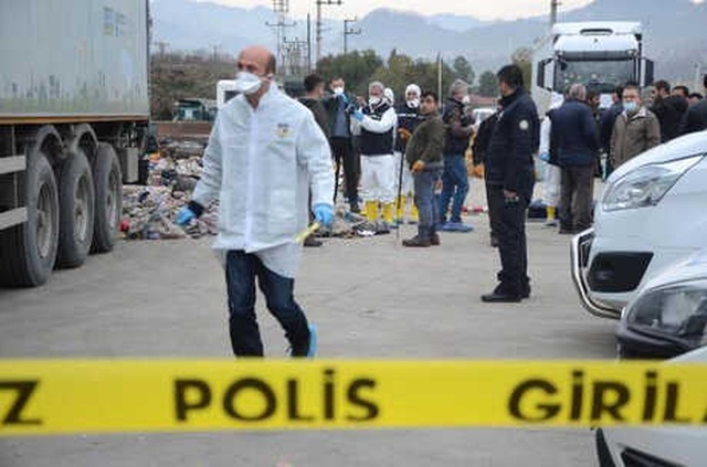 Katiller, 17 Yaşındaki Çocuğu Banyoda Parçalayıp Çöpe Attı
